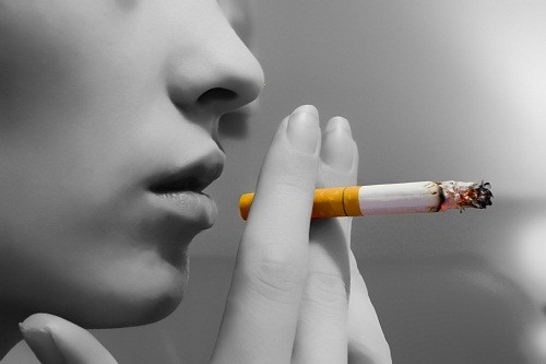 Nếu bạn hút thuốc, bạn có nguy cơ cao phát triển bệnh viêm khớp dạng thấp.
