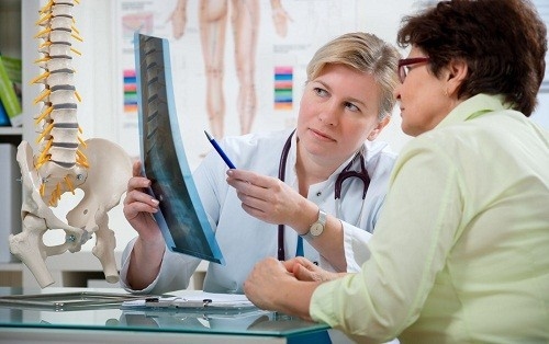 Kỹ thuật tạo hình đốt sống (Vertebroplasy) là một phương pháp phẫu thuật điều trị gãy lún cột sống ít xâm lấn.