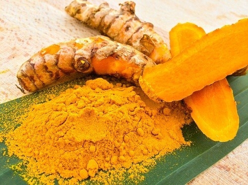 Nghệ có tác dụng làm giảm bớt các triệu chứng của viêm khớp dạng thấp.