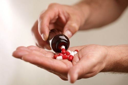 Sau khi đã bị nhồi máu cơ tim, sử dụng thuốc hạ cholesterol như statin có thể làm giảm đáng kể nguy cơ có một cơn nhồi máu cơ tim khác.
