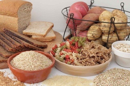 Số lượng chất bột, đường (carbohydrate) trong các bữa chính và bữa phụ tùy thuộc vào nhu cầu năng lượng và mức độ vận động của bạn, nó cũng tùy thuộc vào loại thuốc điều trị.
