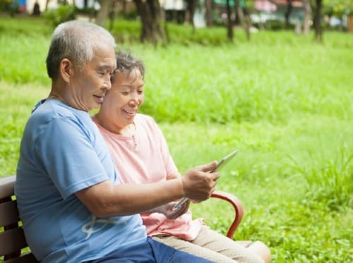 tet-cham-lo-hieu-nghia-ven-toan-mon-qua-suc-khoe