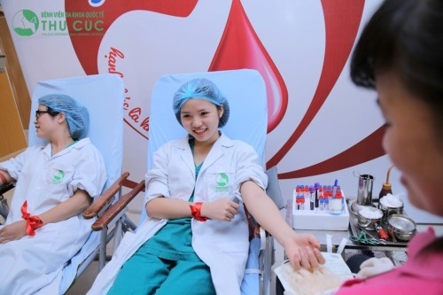 Hiến máu tình nguyện - Nghĩa cử cao đẹp, lợi cho mình tốt cho người