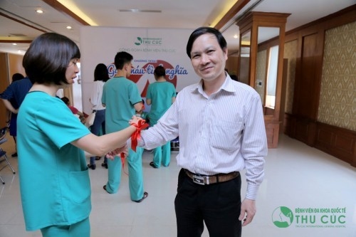 Hiến máu tình nguyện - Nghĩa cử cao đẹp, lợi cho mình tốt cho người