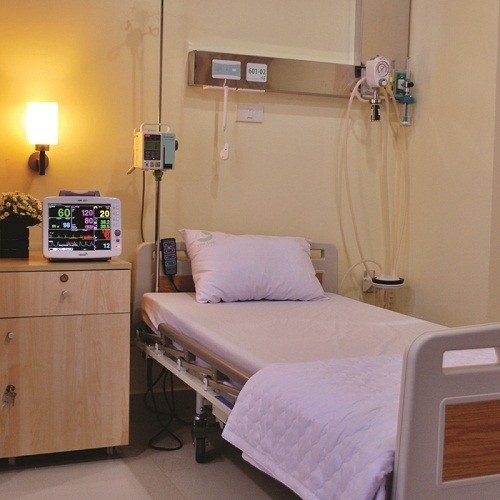 Hệ thống giường bệnh hiện đại, tiện nghi cùng sự chăm sóc chu đáo của đội ngũ nhân viên y tế bệnh viện sẽ giúp bệnh nhân nhanh chóng hồi phục.