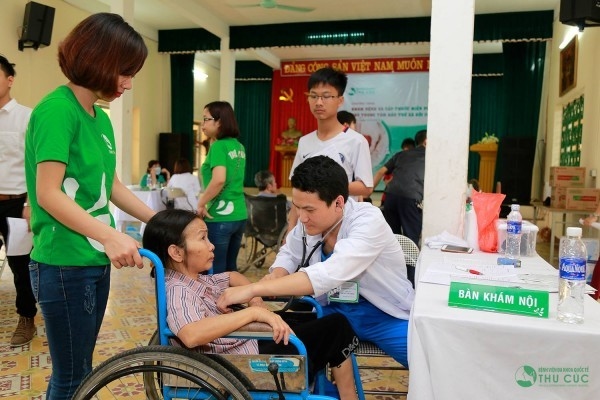 Bệnh viện Thu Cúc khám sức khỏe thiện nguyện tại Trung tâm bảo trợ LĐXH IV – Ba Vì