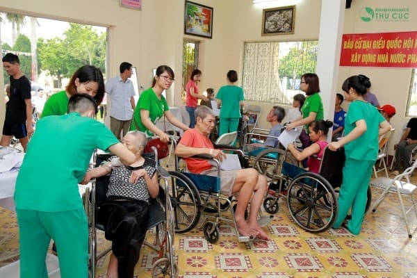 Bệnh viện Thu Cúc khám sức khỏe thiện nguyện tại Trung tâm bảo trợ LĐXH IV – Ba Vì