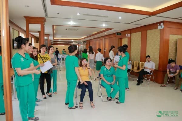 benh-vien-thu-cuc-to-chuc-kham-suc-khoe-dinh-ky-cho-toan-bo-nhan-vien