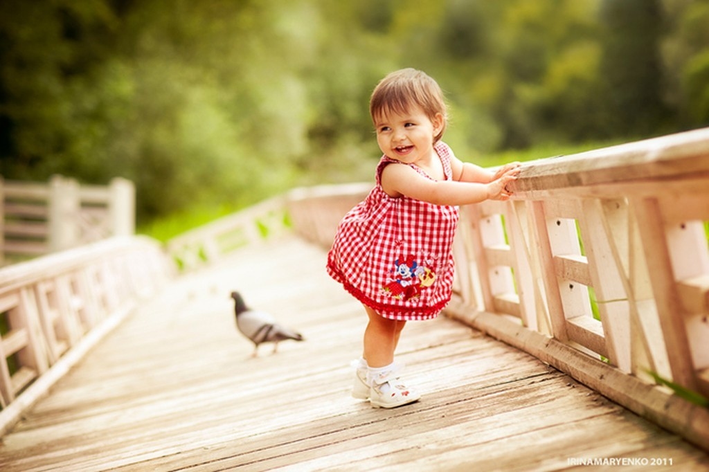 Một chế độ dinh dưỡng tốt sẽ giúp bé có được bước tăng trưởng tốt nhất. Lúc này trẻ cần chế độ ăn giàu chất béo, ít chất xơ hơn so với người lớn.