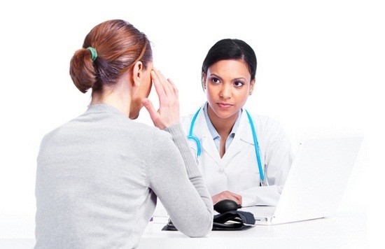 Bị viêm lộ tuyến cổ tử cung có nên quan hệ tình dục là băn khoăn, thắc mắc của nhiều người.