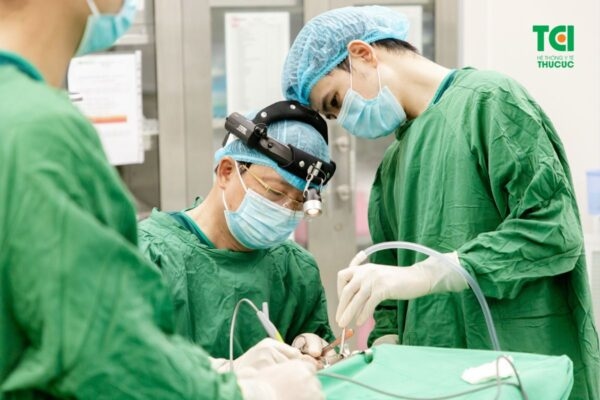 Phẫu thuật viêm amidan được chỉ định khi viêm nhiễm tái diễn quá nhiều lần trong năm