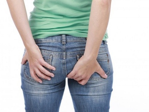Trĩ nội sẽ gây ra nhiều triệu chứng khó chịu như ngứa, rát, đau và chảy máu