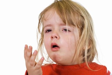 Vì sao trẻ bị tim bẩm sinh dễ mắc nhiễm trùng đường hô hấp?