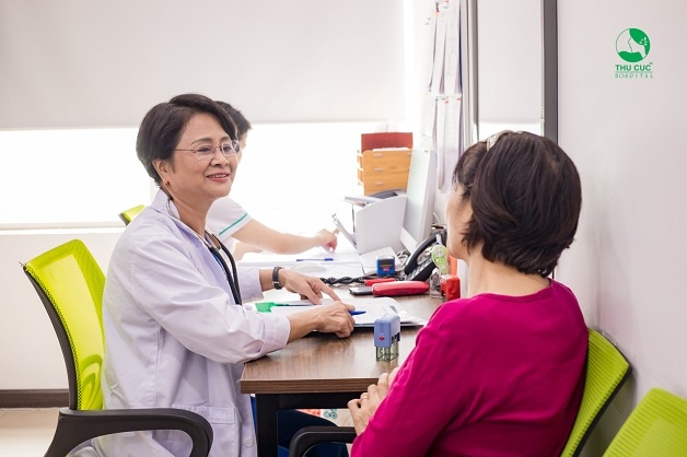 Khám sức khỏe định kỳ thường xuyên để ngăn ngừa chửa ngoài tử cung