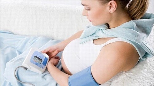Tăng huyết áp thai kỳ là tình trạng nguy hiểm đe dọa sức khỏe của mẹ và bé.