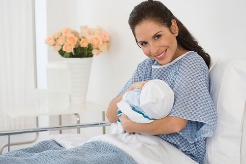 Có rất nhiều thắc mắc về sức khỏe ở sản phụ sau sinh