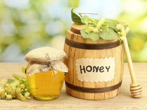 Mật ong là thực phẩm giá trị dinh dưỡng rất cao tốt cho người táo bón.