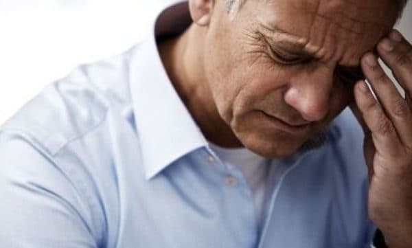 Sa sút trí tuệ do mạch máu chính là tình trạng suy giảm chức năng nhận thức gây ra bởi các vấn đề của mạch máu nuôi não.