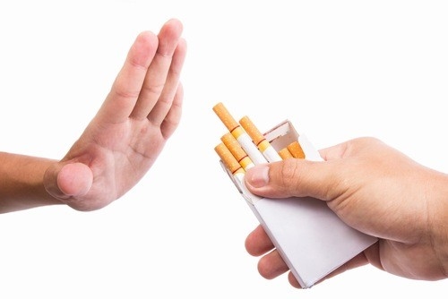 Ung thư vòm họng có thể phòng tránh bằng cách hạn chế thuốc lá và rượu bia