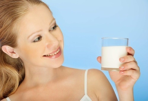 người bệnh tiểu đường có nên uống sữa không? cần tham khảo ý kiến bác sĩ chuyên khoa