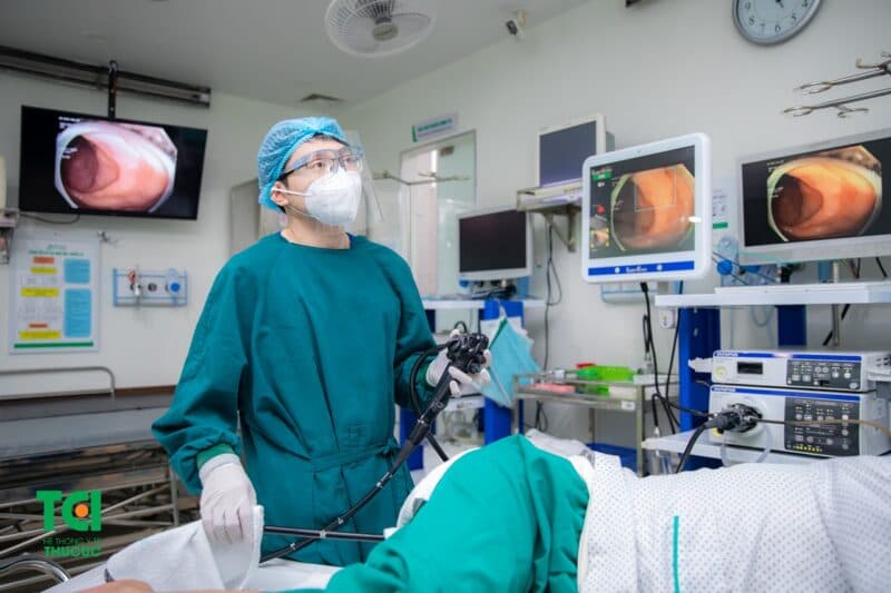 Nội soi đại trực tràng giúp chẩn đoán viêm loét hiệu quả