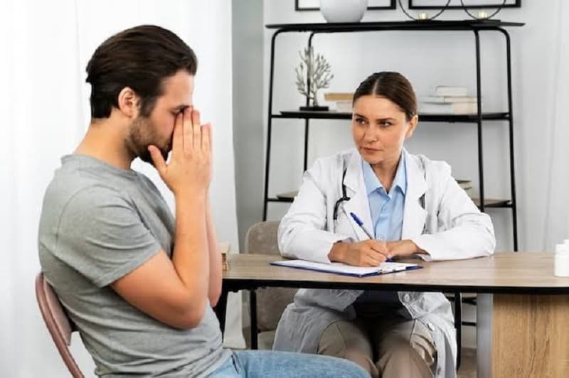 Ngoài các phương pháp hỗ trợ điều trị, bệnh nhân ung thư giai đoan cuối cần nhiều sự động viên tinh thần để ổn định tâm lý