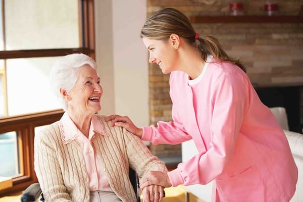 Chăm sóc bệnh nhân Alzheimer đúng cách, hạn chế tình trạng bệnh tiến triển lại là điều quan trọng hơn bao giờ hết.