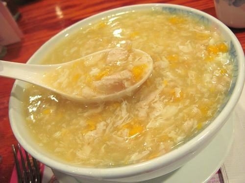 Sau phẫu thuật trĩ nên ăn gì: Người bệnh sau mổ trĩ cần ăn những thực phẩm mềm, lỏng như cháo, súp...