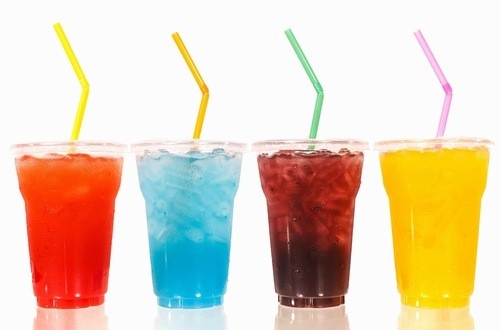Người bệnh tiểu đường nên kiêng các loại nước uống ngọt, có ga