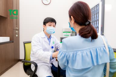 Đi tiểu nhiều lần trong ngày ở phụ nữ do đâu?