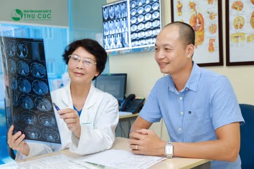 Người bệnh cần tái khám định kỳ theo đúng lịch hẹn của bác sĩ để kiểm tra quá trình lành bệnh