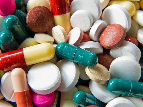 Việc dùng thuốc kéo dài cũng gây hại cho hệ tiêu hóa, khiến đường ruột gặp vấn đề