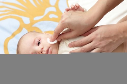 Trào ngược dạ dày thực quản là hiện tượng khá phổ biến ở trẻ sơ sinh và trẻ nhỏ dưới 2 tuổi.