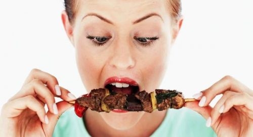 Chế độ ăn thiếu rau xanh tăng nguy cơ ung thư cổ tử cung