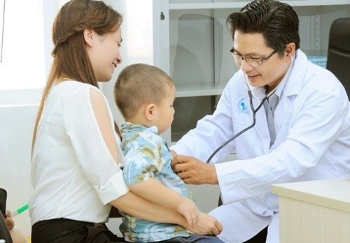 Nếu bé nhà bạn bị ngưng thở khi ngủ hoặc khó có giấc ngủ ngon ban đêm, đừng chần chừ hãy đưa bé đi khám bác sĩ
