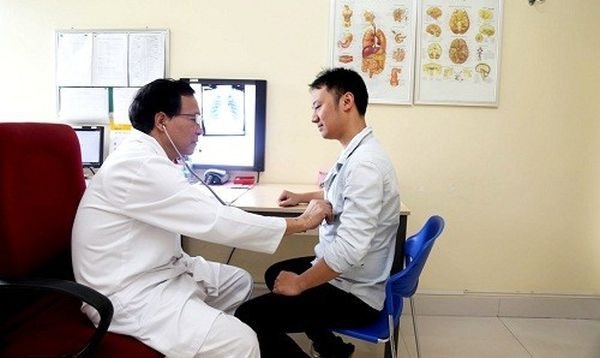 Bạn nên đến cơ sở chuyên khoa để được thăm khám và điều trị khi xơ vữa động mạch