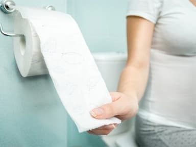 Chảy máu hậu môn phải làm sao?