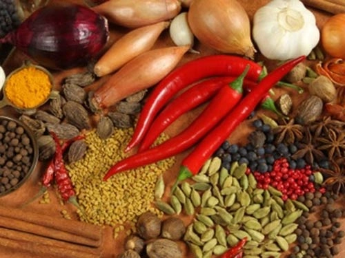 Thức ăn cay nóng không tốt cho người đau dạ dày