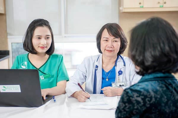 Tầm soát ung thư định kì giúp phát hiện ung thư ngay ở giai đoạn sớm, khi chưa có biểu hiện