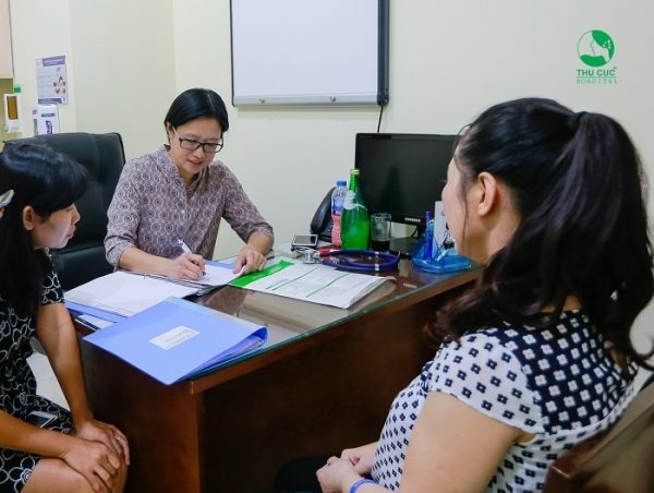 Khoa Ung bướu - Singapore, Bệnh viện Thu Cúc ghi nhận nhiều trường hợp ung thư vú - phụ khoa khi còn khá trẻ.