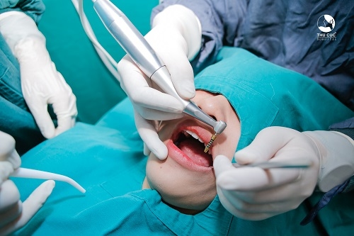Cấy ghép Implant là phương pháp phục hồi răng đã mất ưu việt nhất, đảm bảo răng giả như thật, chức năng ăn nhai tốt