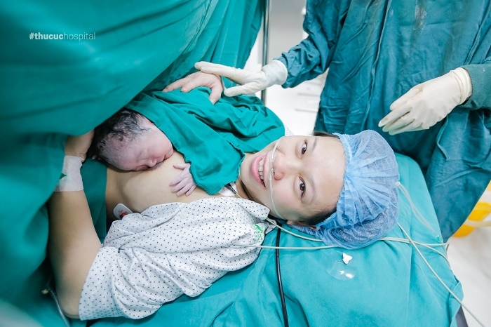 Đẻ mổ kết hợp cắt bỏ U nang buồng trứng: Hành trình sinh con sau 13 năm