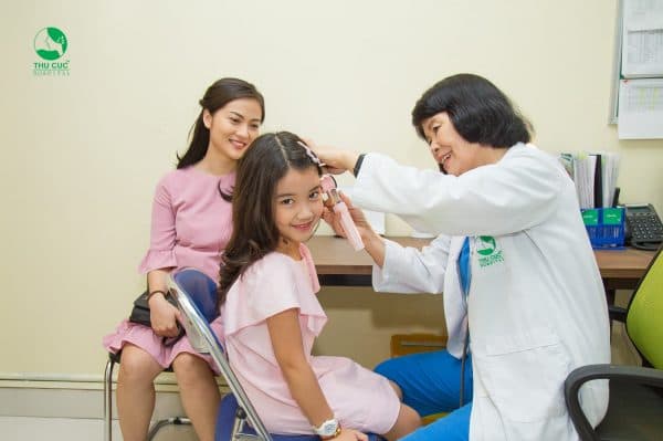 khám tai mũi họng cho trẻ tại Thu Cúc không lạm dụng kháng sinh