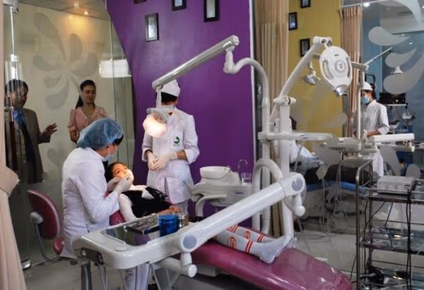 khám rặng tại thu cúc