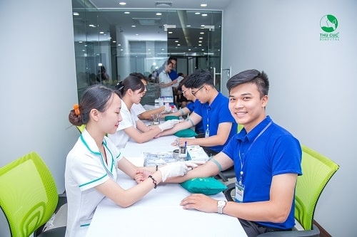 Xét nghiệm máu rất quan trọng trong khám sức khỏe định kỳ người lao động