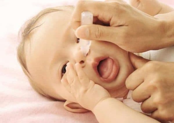 chăm sóc trẻ bị cúm tại nhà