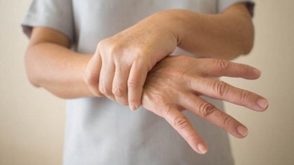 Run tay là một biểu hiện của bệnh cường giáp