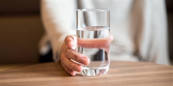 Vì sao nói nước là bài thuốc tốt phòng ngừa sỏi thận