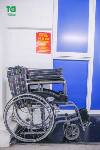 (có yếu tố dịch tễ, có hoặc không có biểu hiện ho, sốt, khó thở)