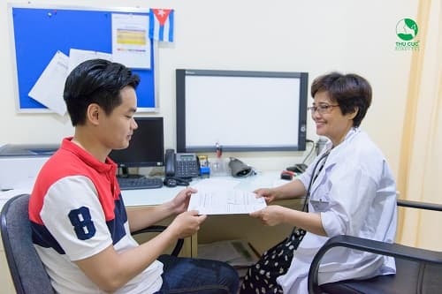 hinh-anh-nhan-vien-co-tham-nien-bao-nhieu-nam-thi-duoc-kham-suc-khoe-cong-ty-1 (4)